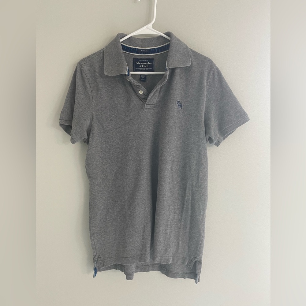 Abercrombie & Fitch men’s muscle fit polo. Size L